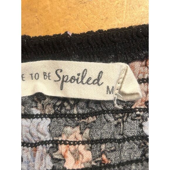 Live To Be Spoiled Peasant Crop Top Blouse Smocked Back Size Medium (5638) - Picture 4 of 5